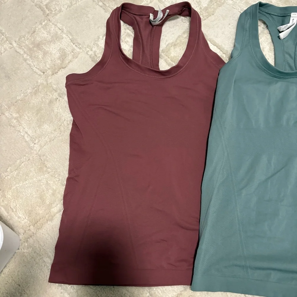 Athleta Momentum Seamless Tank Bundle Set S/M - Picture 2 of 5